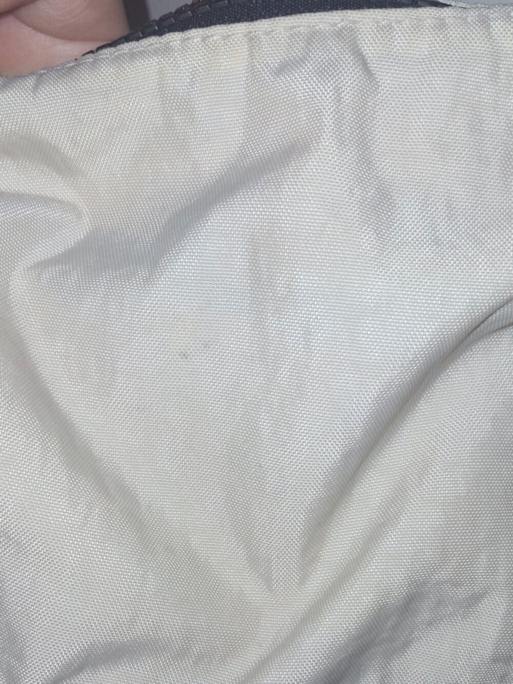 Baggu Small Crescent Bag Ivory - Picture 4 of 9